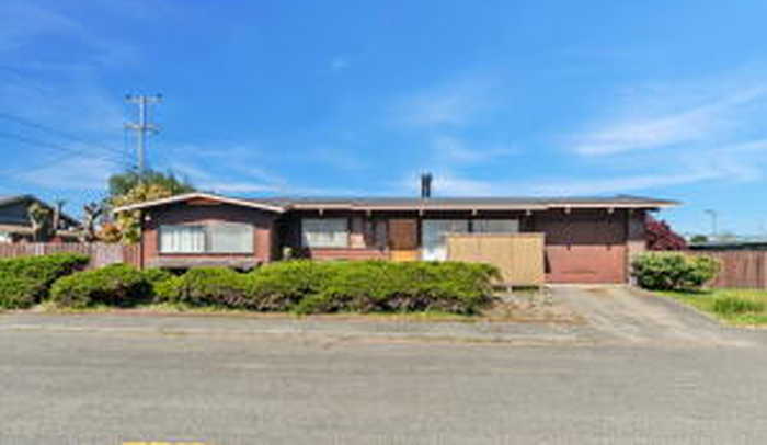 photo 2: 2542 Alder Lane, McKinleyville CA 95519