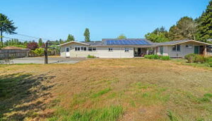 photo 2: 1051 Evans Road, Fieldbrook CA 95519