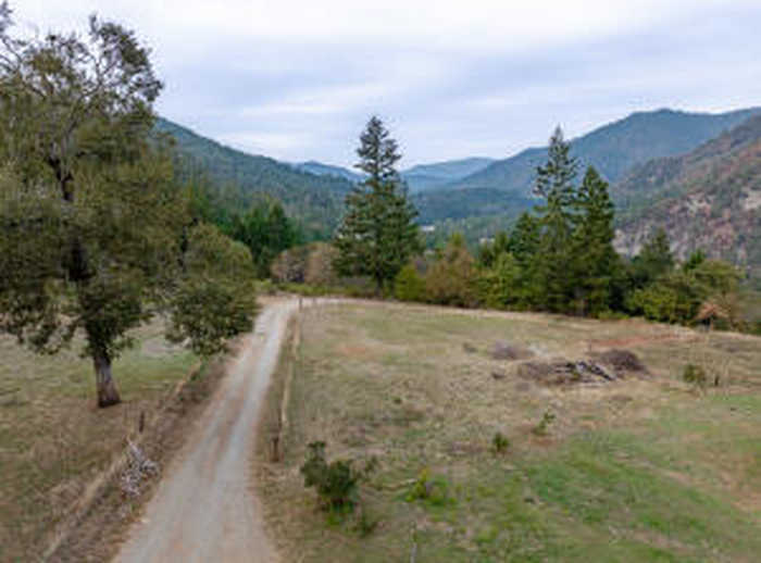 photo 13: 40970 State Highway 299, Willow Creek CA 95573