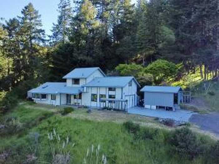 photo 2: 75 Antler Court, Whitethorn CA 95589