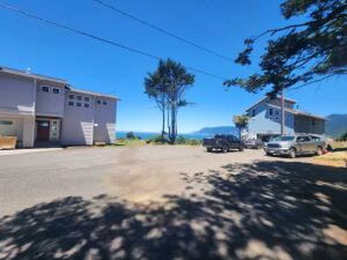 photo 2: 71 & 75 Whale Point, Shelter Cove CA 95589