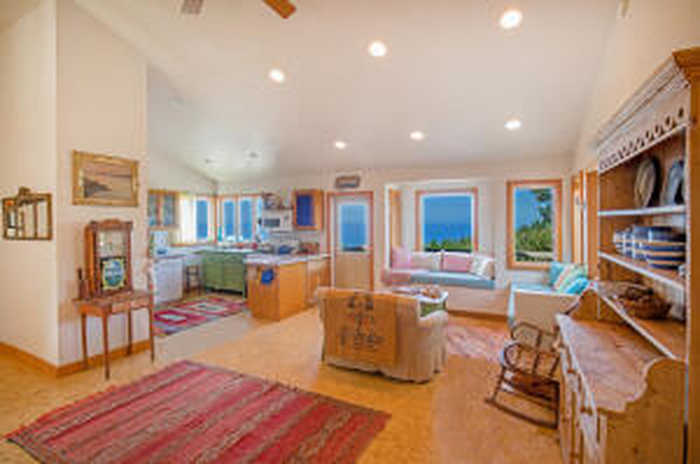 photo 2: 533 Seafoam Road, Shelter Cove CA 95589