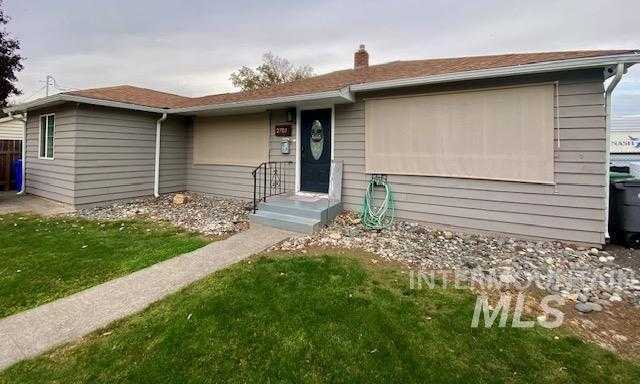 photo 1: 2701 9th Avenue, Lewiston ID 83501