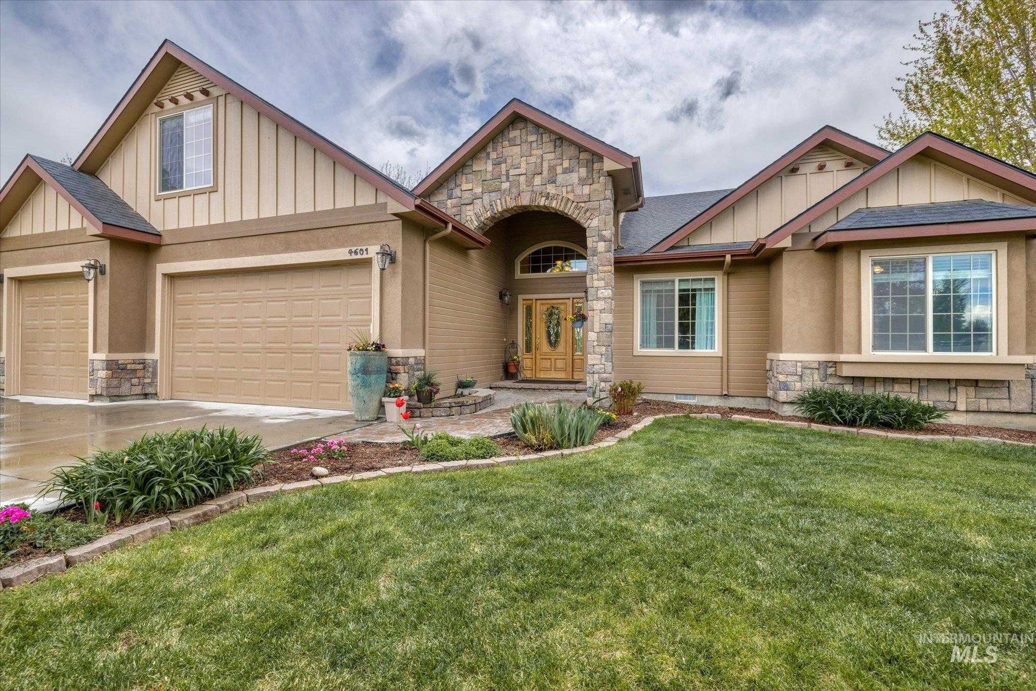 photo 2: 4601 S Mustang Creek Lane, Boise ID 83709