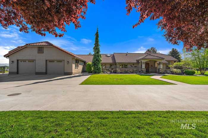 photo 1: 3236 S Whitepost Way, Eagle ID 83616