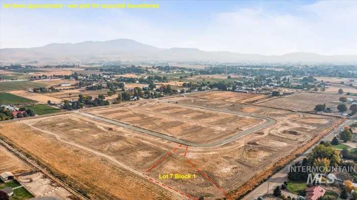 photo 1: Lot 7 Blake Ave, Emmett ID 83617