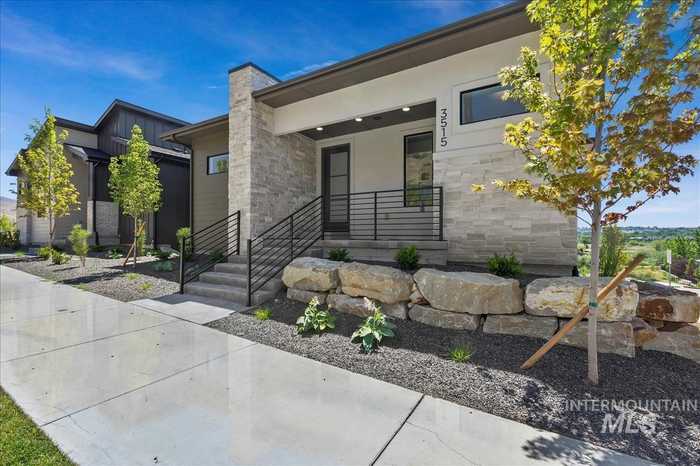 photo 2: 3515 E Warm Springs Ave, Boise ID 83716