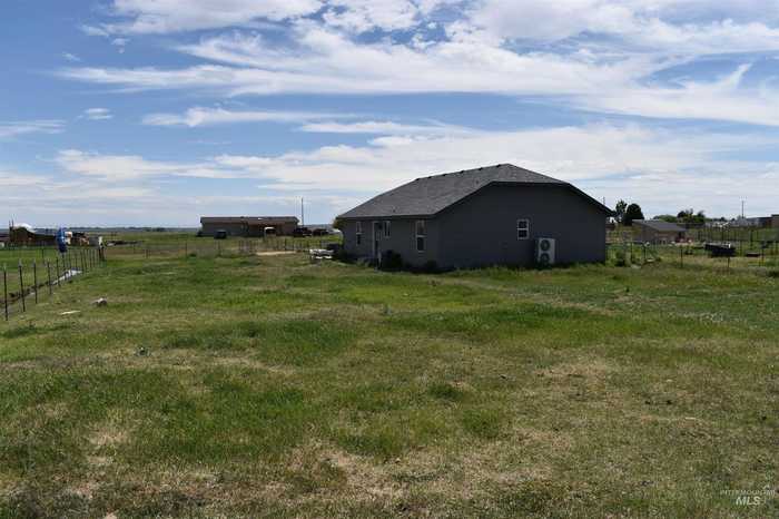 photo 2: 196 Heather Ln, Shoshone ID 83352