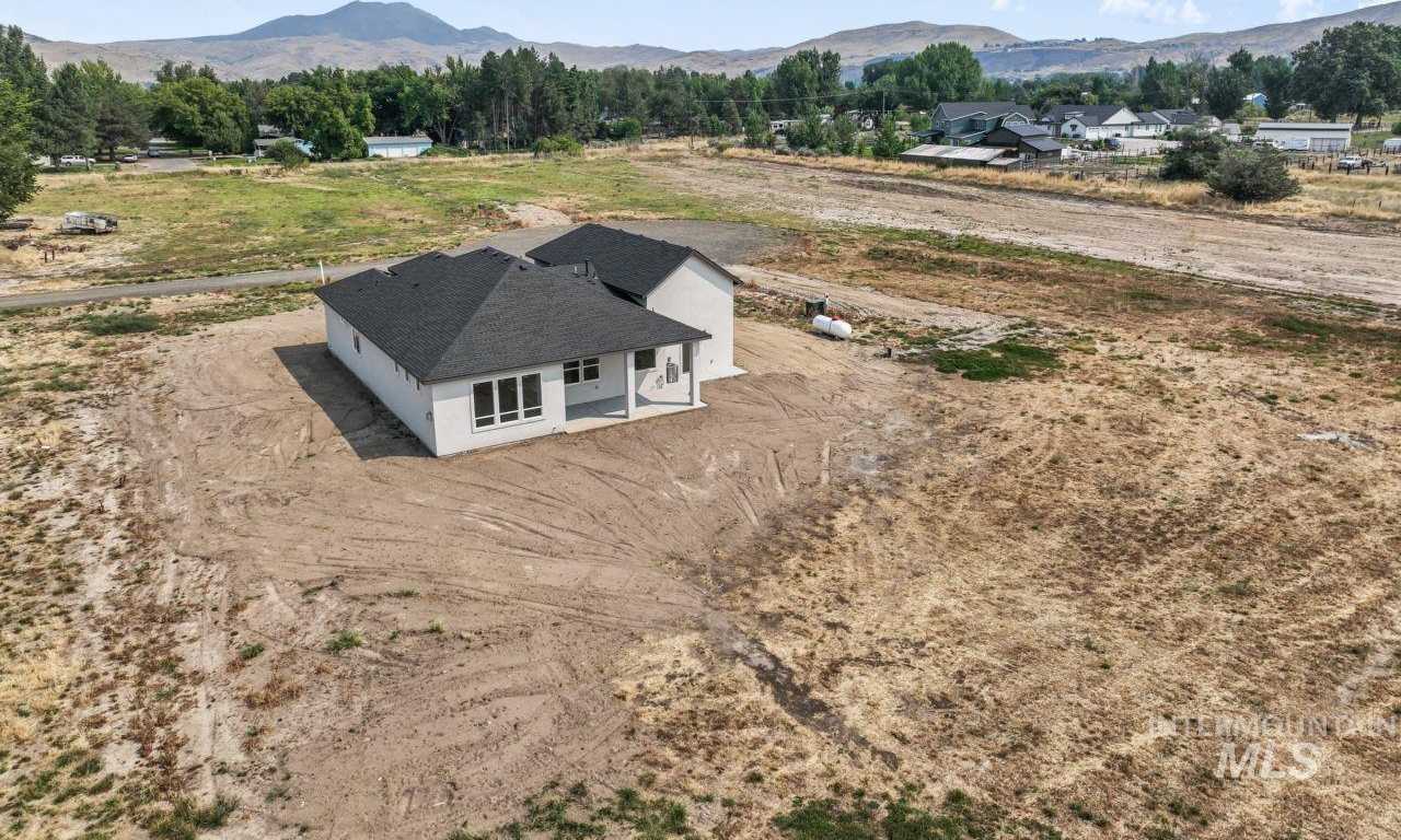 photo 3: 2935 Cottonwood Ln, Emmett ID 83617