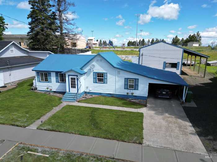 photo 2: 208 Boulevard Ave, Craigmont ID 83523