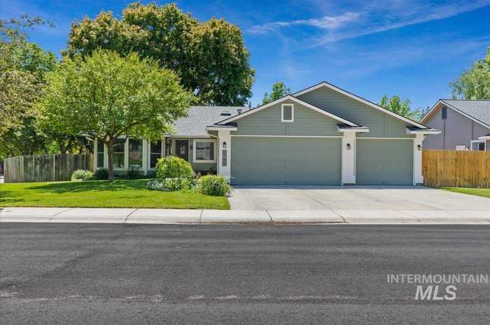 photo 1: 5799 W Drawbridge Dr, Boise ID 83703