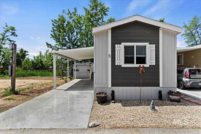 photo 1: 208 44th Street Unit 5, Garden City ID 83713