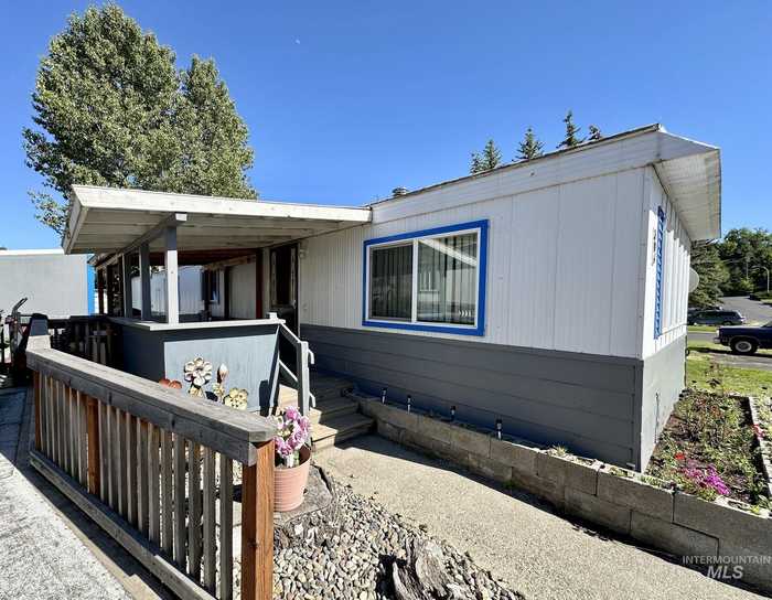 photo 2: 411 N Almon #304, Moscow ID 83843