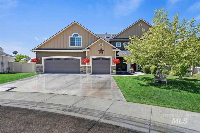 photo 2: 411 Bisque Dr, Caldwell ID 83605