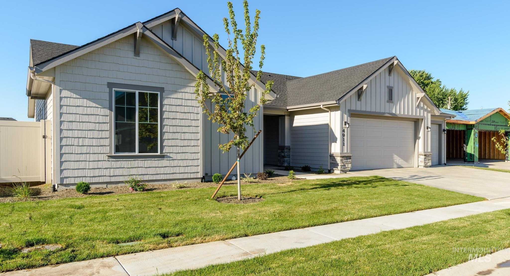 photo 2: 4911 E Abilene St, Nampa ID 83687