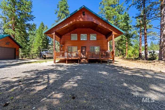 photo 1: 4125 N Diamond Bar Place, Featherville ID 83647