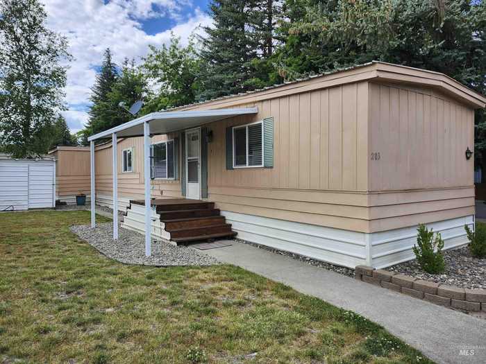 photo 1: 411 N Almon #203, Moscow ID 83843