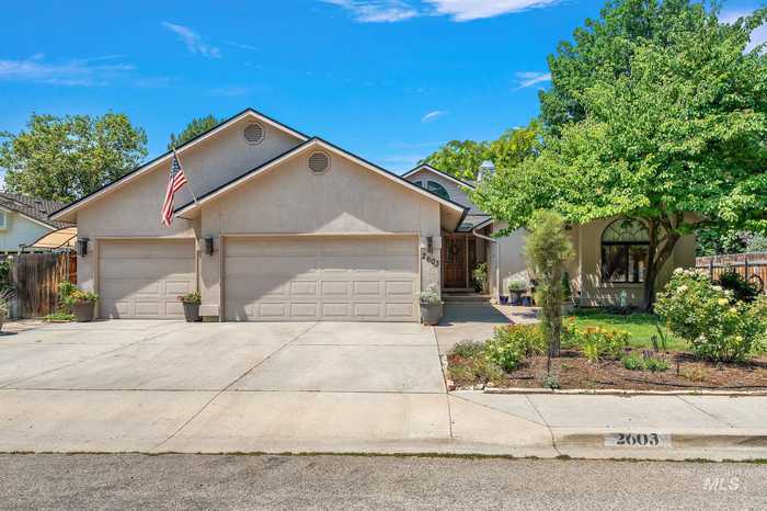 photo 2: 2603 N Peregrine Place, Boise ID 83702