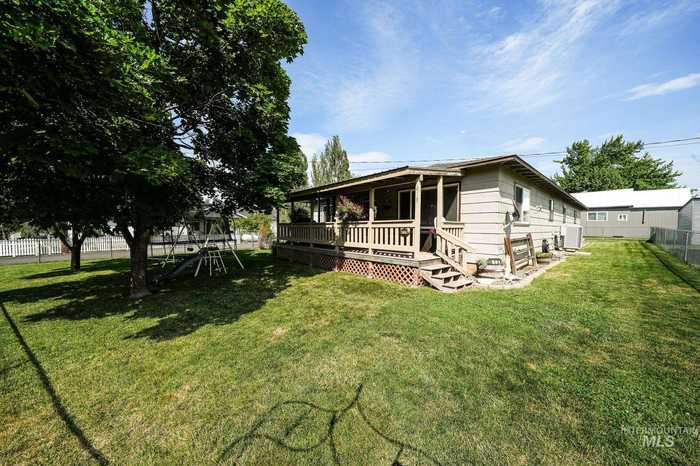 photo 1: 613 N Idaho Ave, Grangeville ID 83530