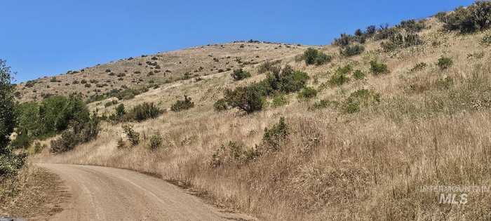 photo 15: 1454 Cow Creek Rd, Council ID 83612