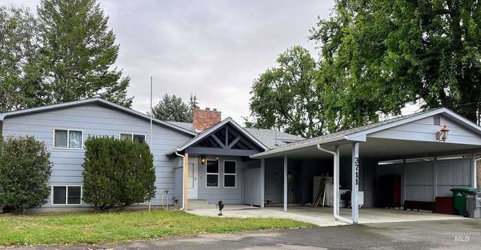 photo 1: 3711 13th Street, Lewiston ID 83501