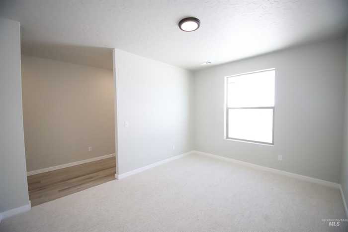 photo 2: 1505 N Green Emerald Way, Kuna ID 83634