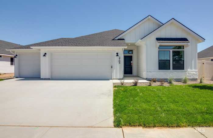 photo 1: 8225 E Sunray Dr, Nampa ID 83687