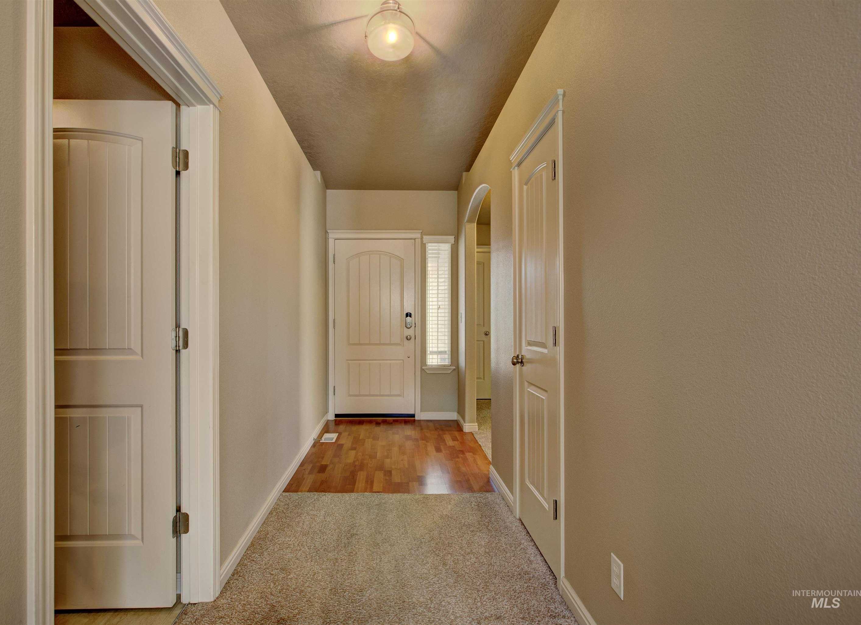 photo 2: 1909 S Sandcrest Way, Nampa ID 83686