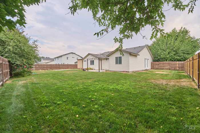 photo 2: 4562 W Big Creek St, Meridian ID 83642