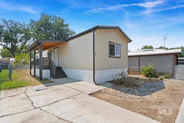 photo 2: 424 W Cherry Lane Unit 81, Meridian ID 83642