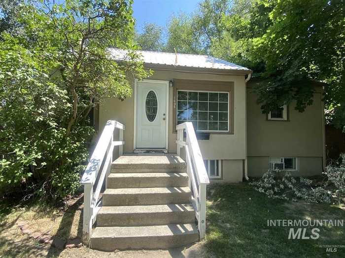 photo 2: 1608 S Denver Ave, Boise ID 83706