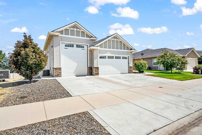 photo 2: 12346 S Hunters Point Dr, Nampa ID 83686