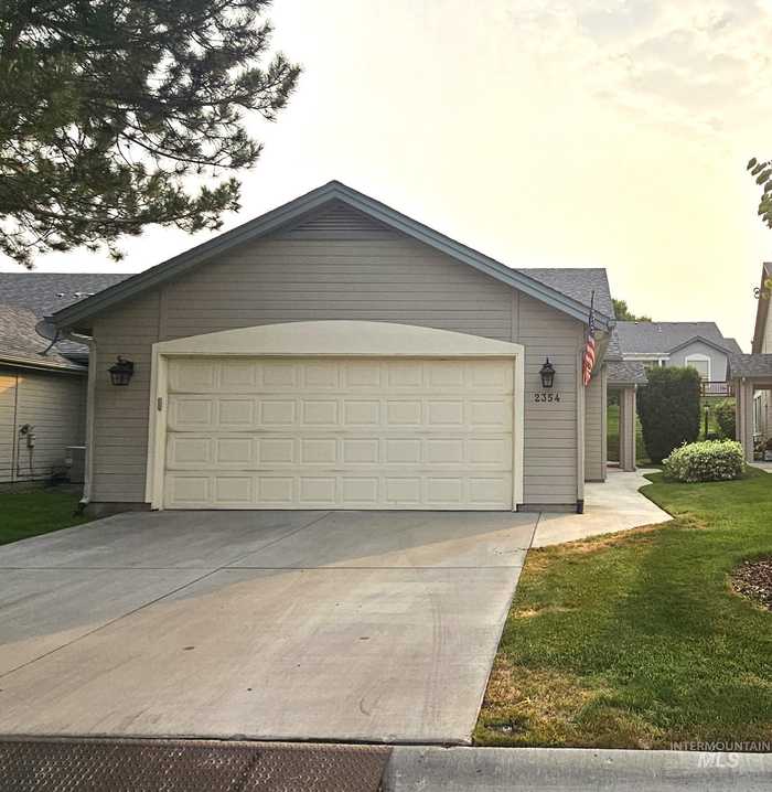 photo 1: 2354 River Oaks Dr, Nampa ID 83686