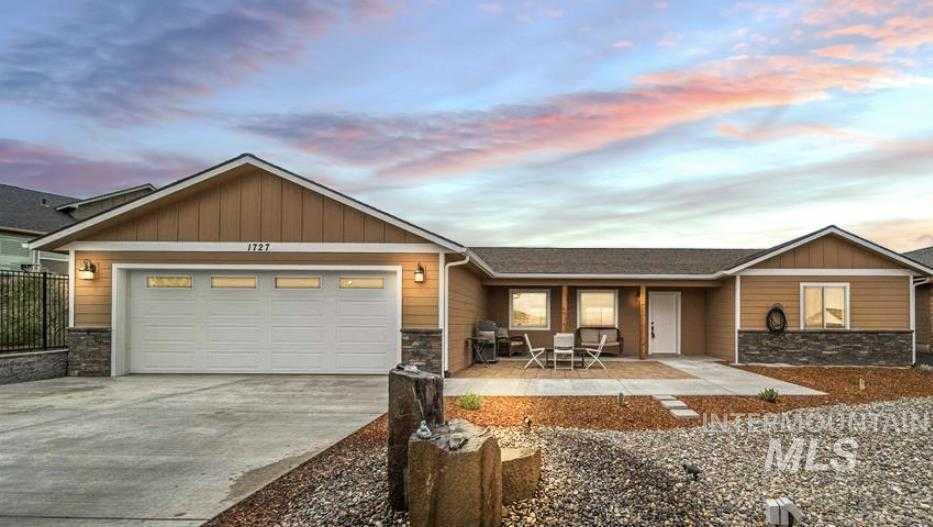 photo 1: 1727 Canyon Crest, Lewiston ID 83501