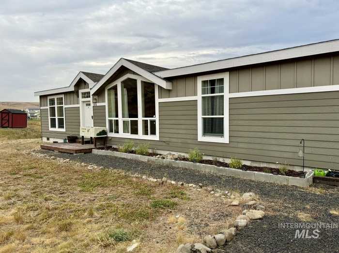 photo 1: 986 Parade Ave, Lapwai ID 83540