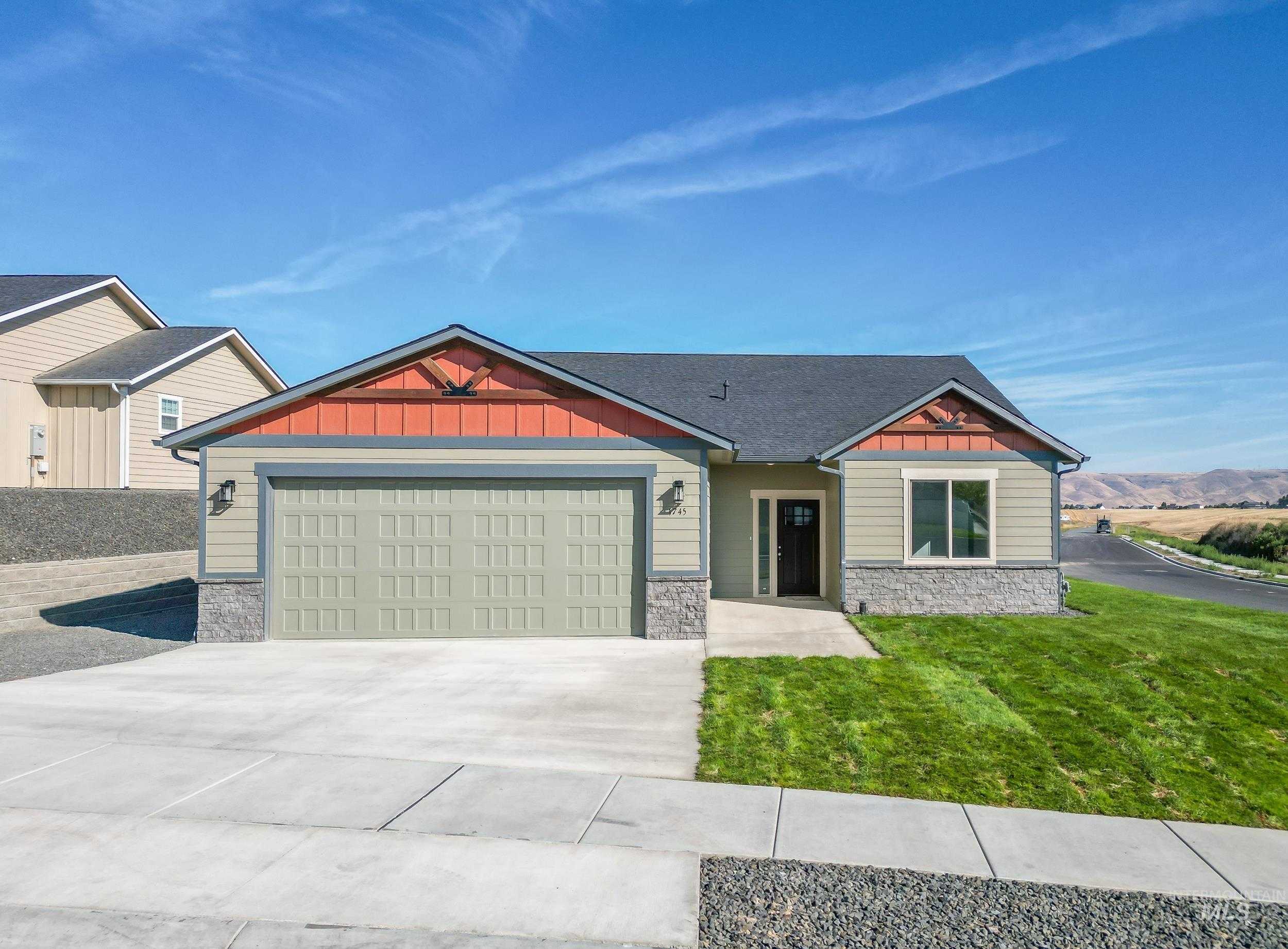 photo 2: 1745 Canyon Crest Way, Lewiston ID 83501