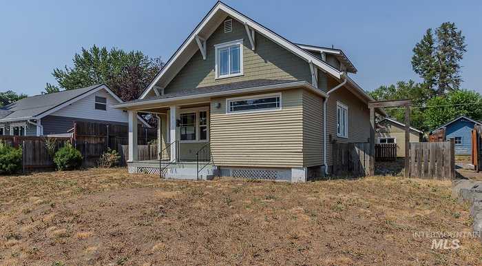 photo 2: 1511 10th Ave, Lewiston ID 83501