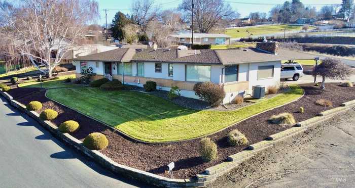 photo 1: 168 Hillcrest Road, Lewiston ID 83501