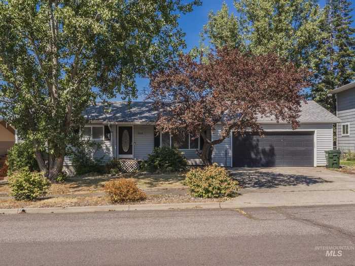 photo 2: 733 Maple Street, Grangeville ID 83530