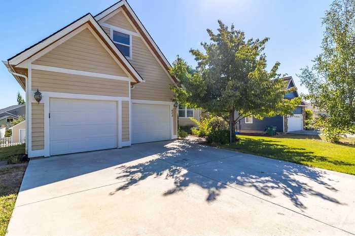 photo 1: 602 Panorama Drive, Moscow ID 83843