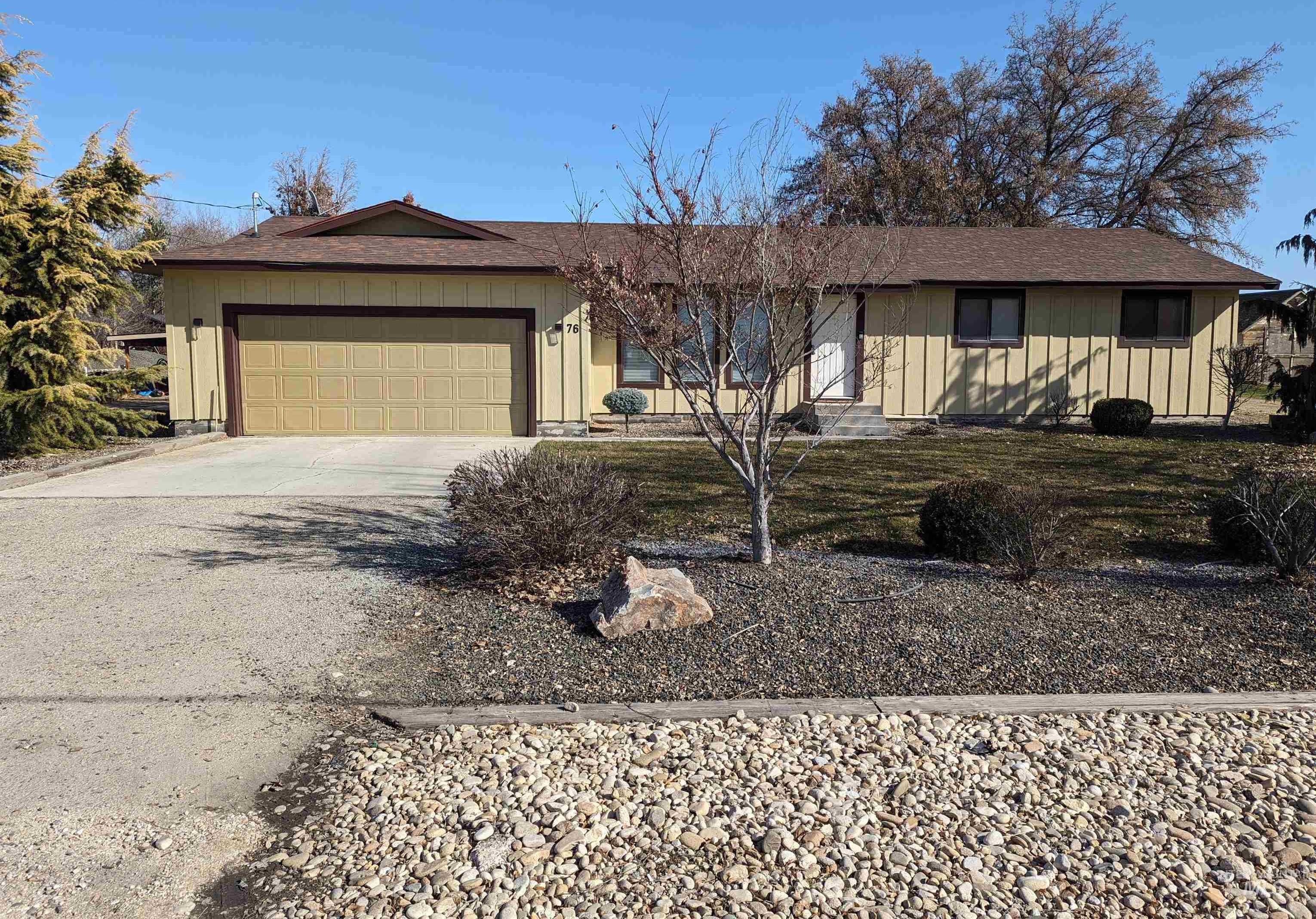 photo 1: 76 N Happy Valley Road, Nampa ID 83687