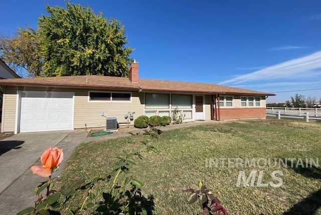 photo 1: 1539 Burrell Ave, Lewiston ID 83501