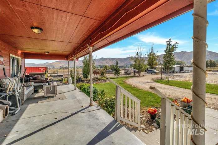 photo 2: 3976 Ranch Ln, Emmett ID 83617