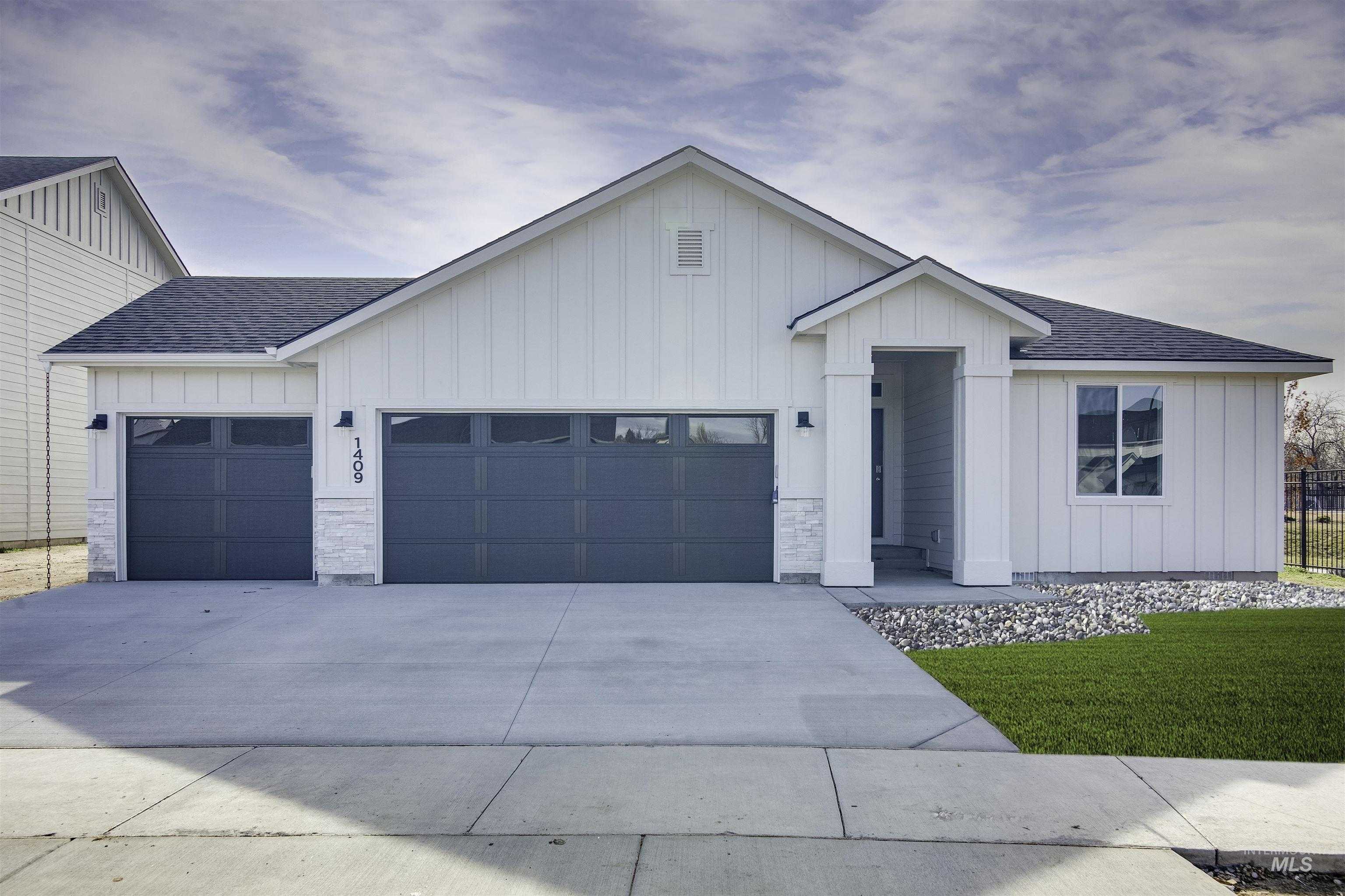 photo 1: 5862 W Stavros St, Meridian ID 83646