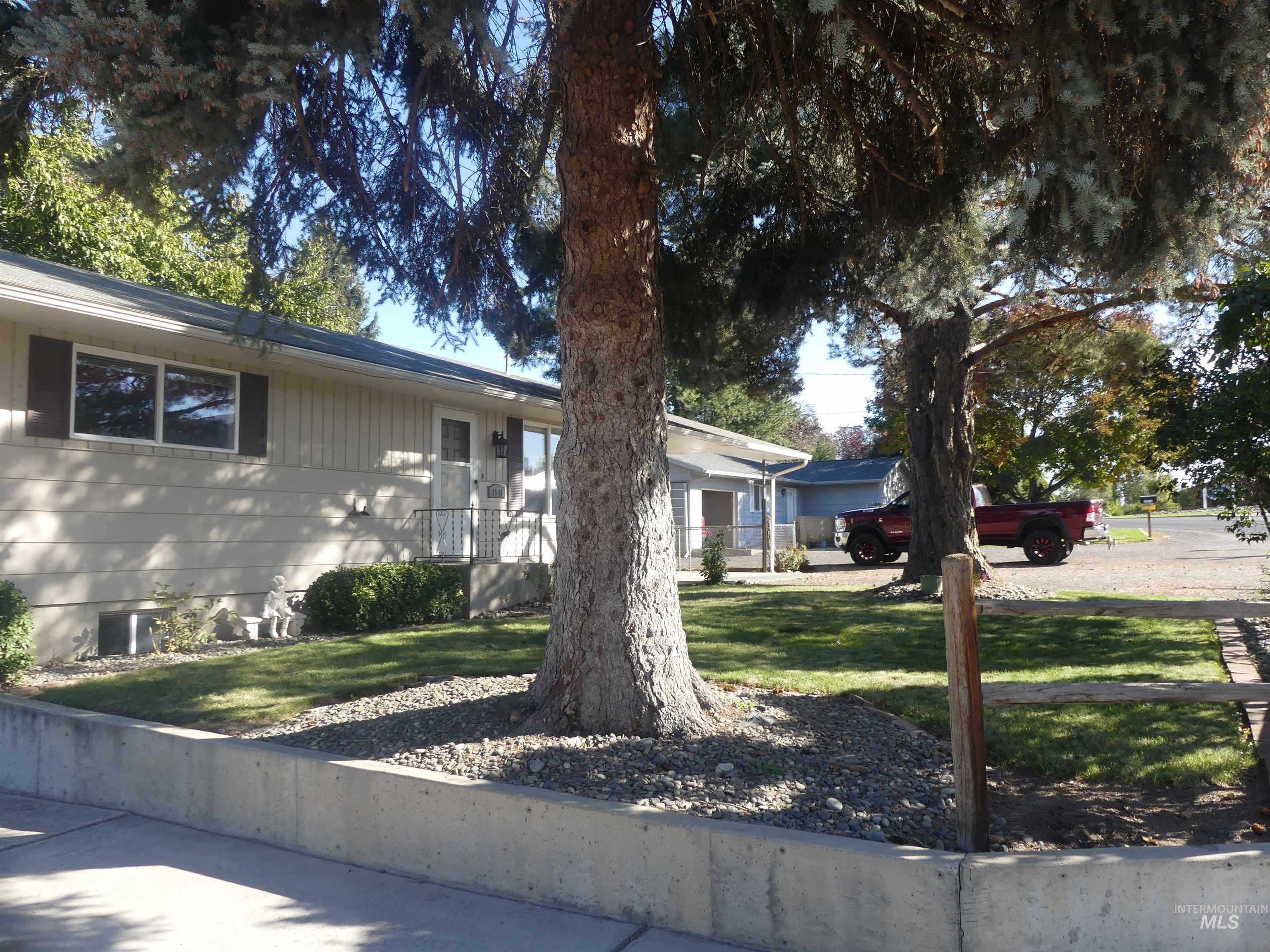 photo 3: 1511 Powers Ave, Lewiston ID 83501