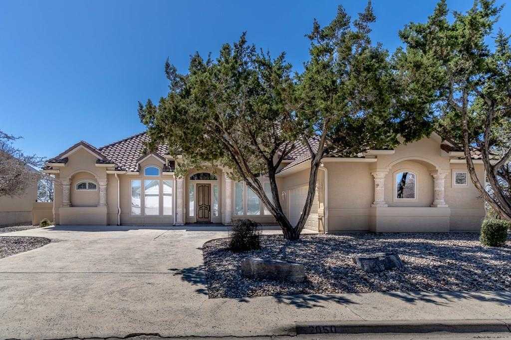 photo 1: 2050 Summit Crest Dr, Kerrville TX 78028