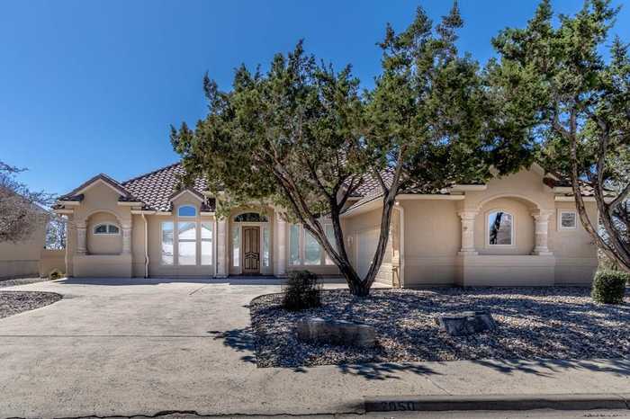 photo 1: 2050 Summit Crest Dr, Kerrville TX 78028