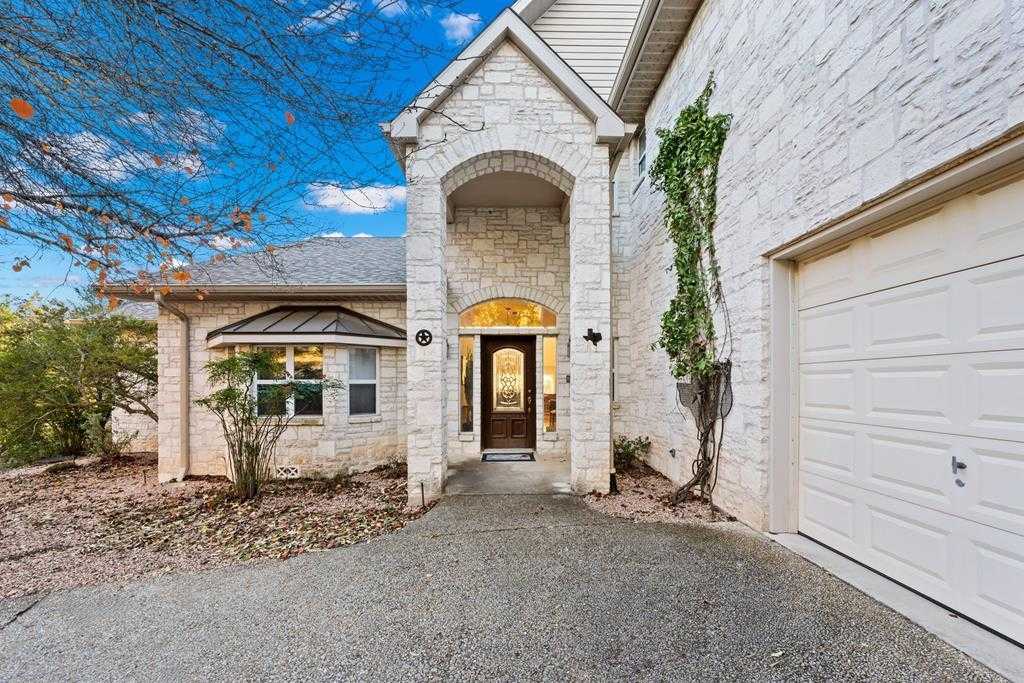 photo 2: 206 Stone Ridge Dr, Kerrville TX 78028