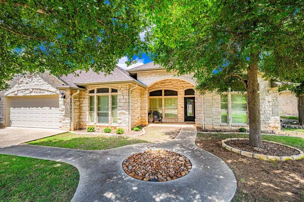 photo 3: 2024 Crown View Dr, Kerrville TX 78028