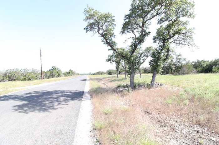 photo 1: 22 W Paloma Ranch Rd, Mountain Home TX 78058